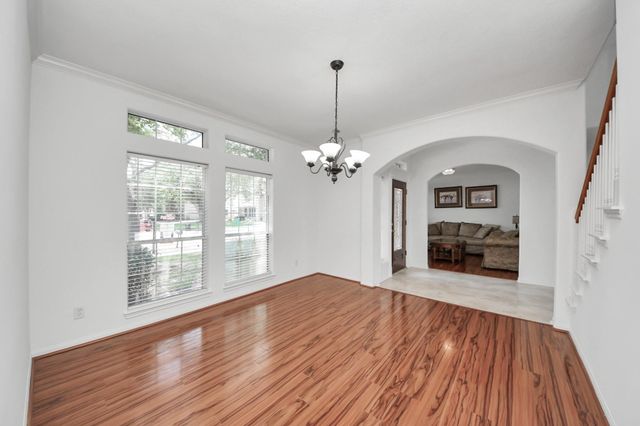 4230 Waterwood Drive, Baytown, TX 77521