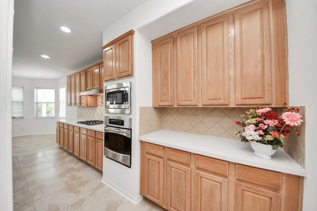 4230 Waterwood Drive, Baytown, TX 77521