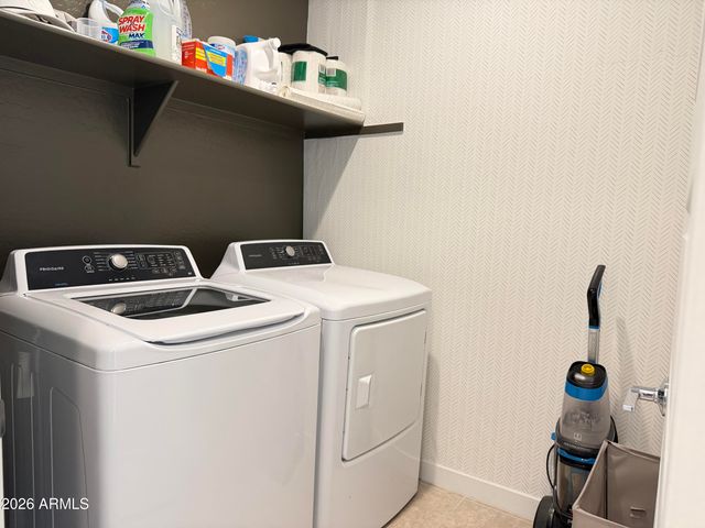 9636 E Twinkle Circle, Mesa, AZ 85212