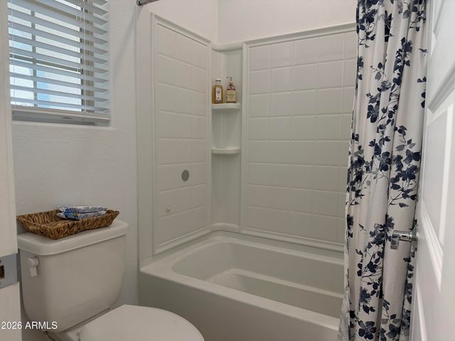 9636 E Twinkle Circle, Mesa, AZ 85212