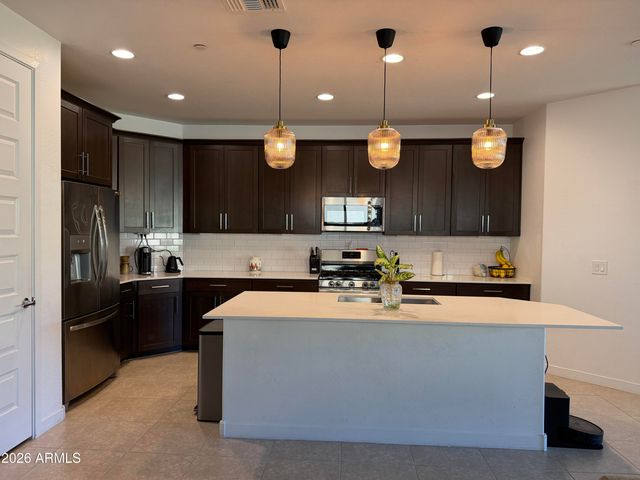 9636 E Twinkle Circle, Mesa, AZ 85212