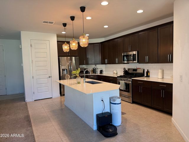 9636 E Twinkle Circle, Mesa, AZ 85212