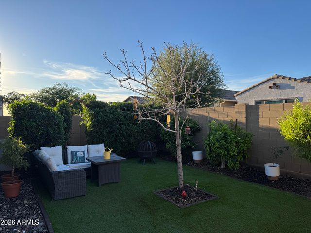 9636 E Twinkle Circle, Mesa, AZ 85212