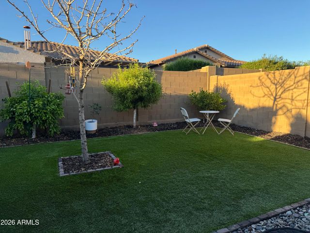 9636 E Twinkle Circle, Mesa, AZ 85212