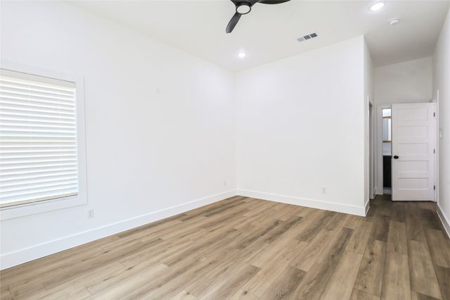 609 N Getzendaner Avenue, Waxahachie, TX 75165