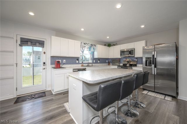 1112 Hidden Lake Boulevard, Akron, OH 44312
