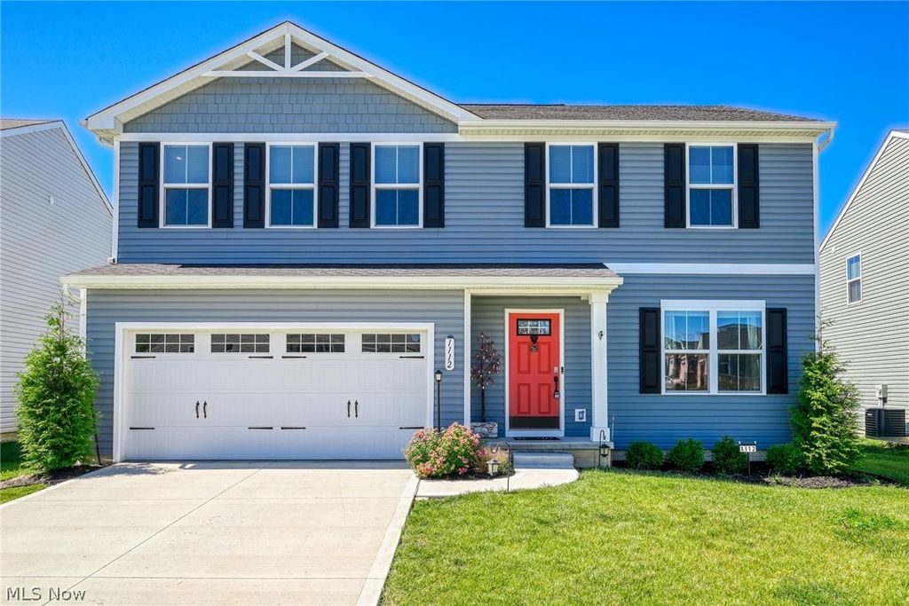 1112 Hidden Lake Boulevard, Akron, OH 44312