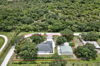 9275 100th Avenue, Vero Beach, FL 32967