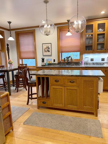 408 College Street, Northfield, MN 55057
