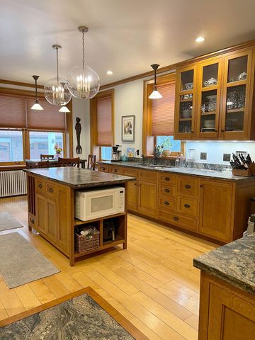 408 College Street, Northfield, MN 55057