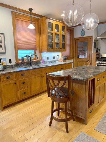 408 College Street, Northfield, MN 55057