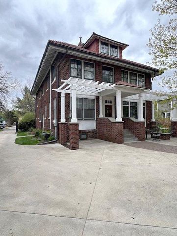 408 College Street, Northfield, MN 55057