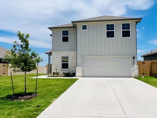 180 Honey Bee RD, Jarrell, TX 76537