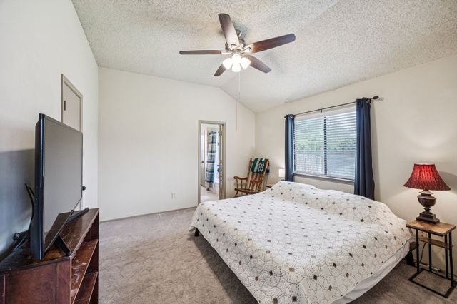 6560 Meadowlark Lane E, Watauga, TX 76148