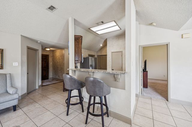6560 Meadowlark Lane E, Watauga, TX 76148