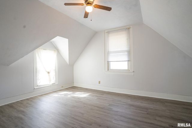 1059 N 6TH Street, Springfield, IL 62702