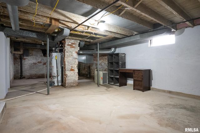 1059 N 6TH Street, Springfield, IL 62702