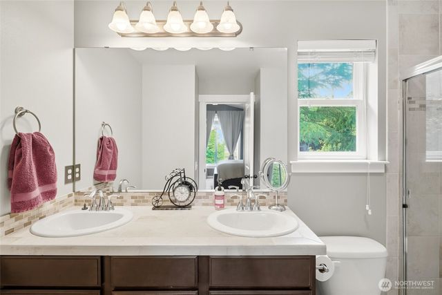 21410 40th Court W, Mountlake Terrace, WA 98043