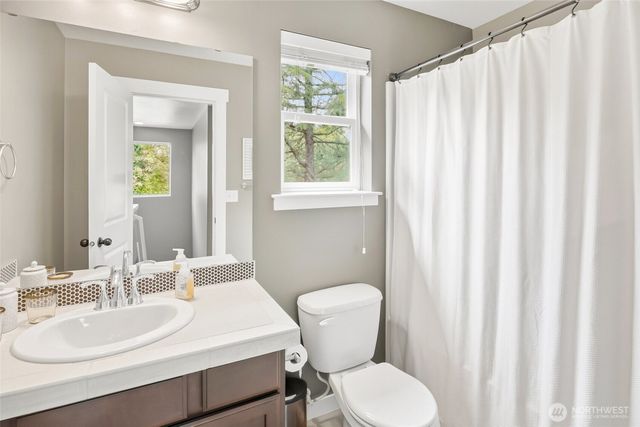 21410 40th Court W, Mountlake Terrace, WA 98043