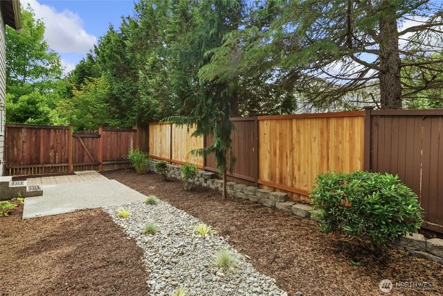 21410 40th Court W, Mountlake Terrace, WA 98043