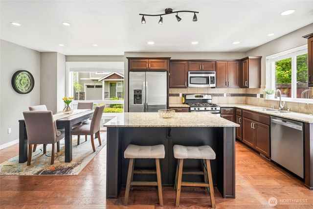 21410 40th Court W, Mountlake Terrace, WA 98043