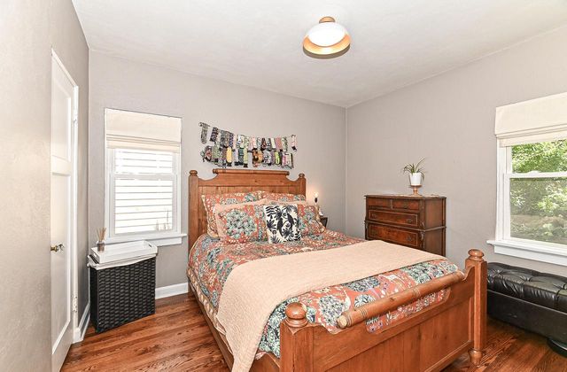 4848 N Elkhart AVENUE, Whitefish Bay, WI 53217