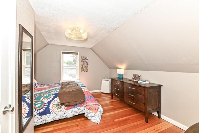 4848 N Elkhart AVENUE, Whitefish Bay, WI 53217