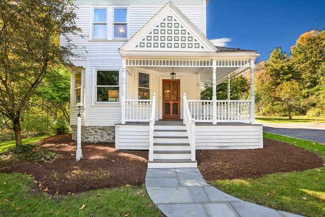 302 Concord Road, Weston, MA 02493