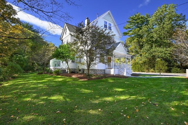 302 Concord Road, Weston, MA 02493