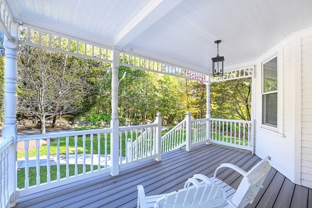 302 Concord Road, Weston, MA 02493