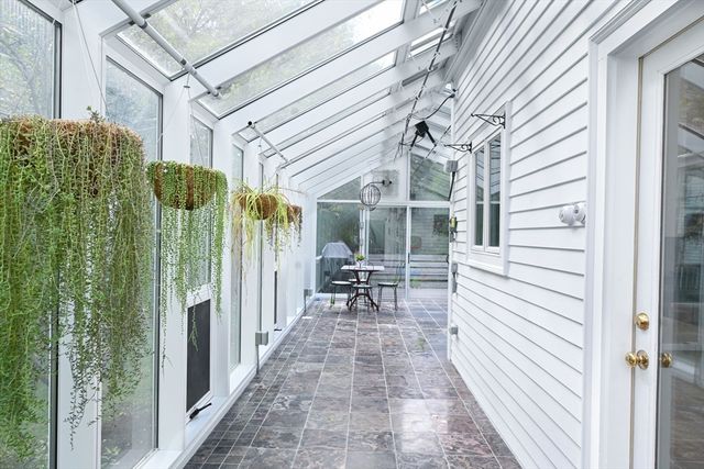 302 Concord Road, Weston, MA 02493