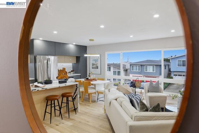 168 Belcrest Ave, Daly City, CA 94015