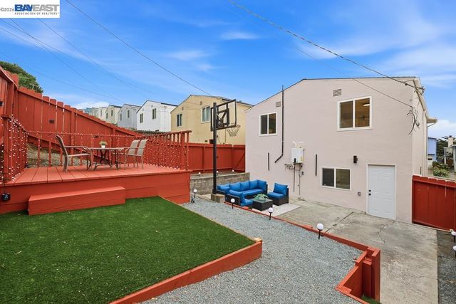 168 Belcrest Ave, Daly City, CA 94015