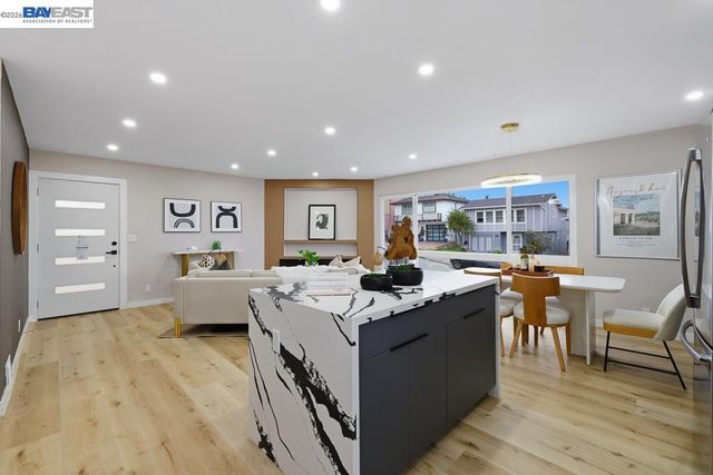 168 Belcrest Ave, Daly City, CA 94015