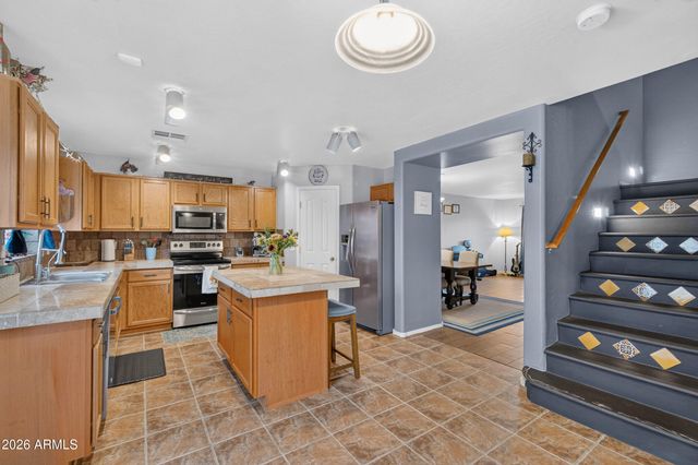 2450 E OLIVINE Road, San Tan Valley, AZ 85143