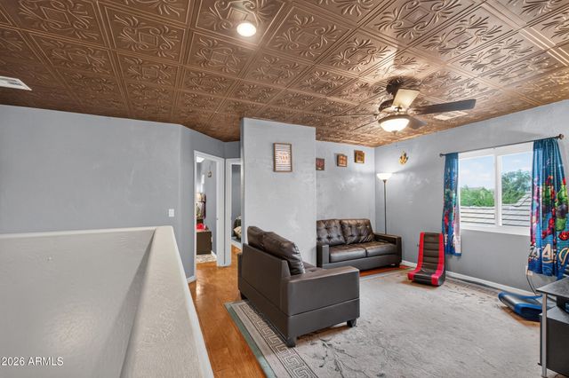2450 E OLIVINE Road, San Tan Valley, AZ 85143