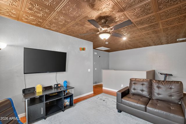 2450 E OLIVINE Road, San Tan Valley, AZ 85143
