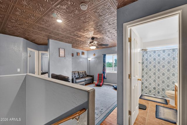 2450 E OLIVINE Road, San Tan Valley, AZ 85143