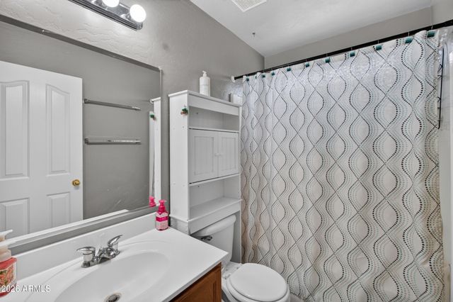 2450 E OLIVINE Road, San Tan Valley, AZ 85143