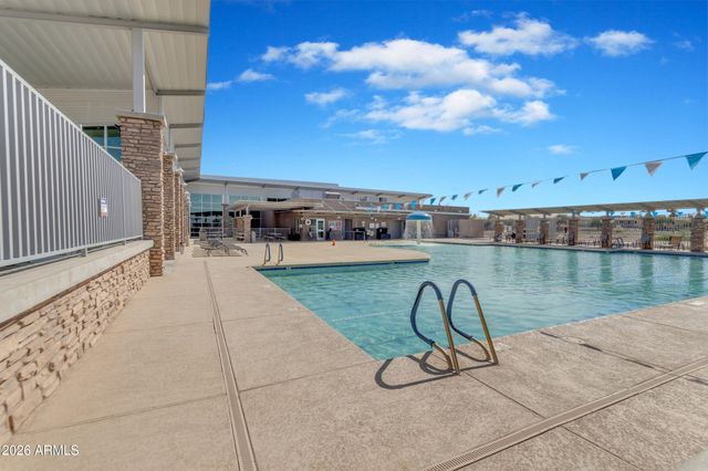 2450 E OLIVINE Road, San Tan Valley, AZ 85143