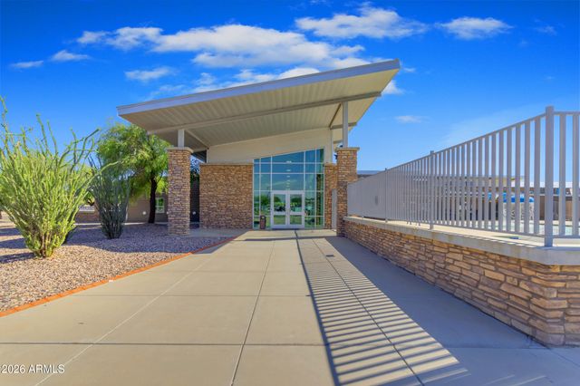 2450 E OLIVINE Road, San Tan Valley, AZ 85143