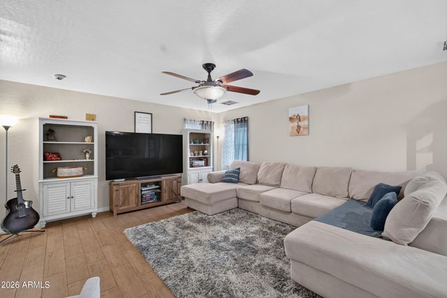2450 E OLIVINE Road, San Tan Valley, AZ 85143