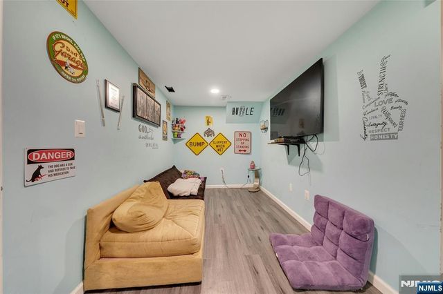 4 Jeffrey Road, Wayne, NJ 07470