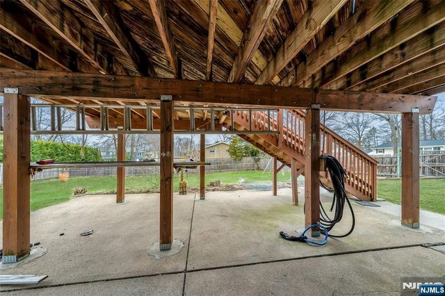4 Jeffrey Road, Wayne, NJ 07470