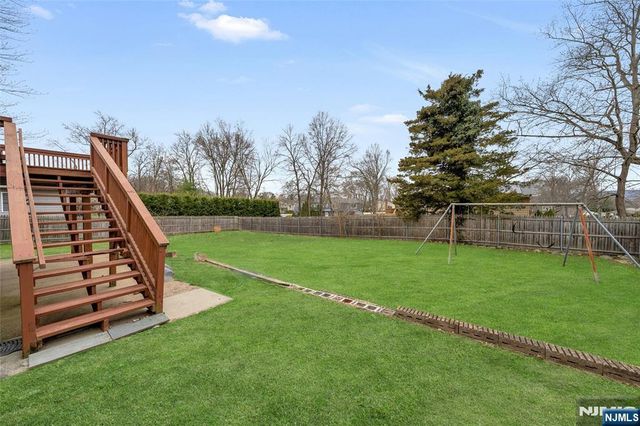 4 Jeffrey Road, Wayne, NJ 07470