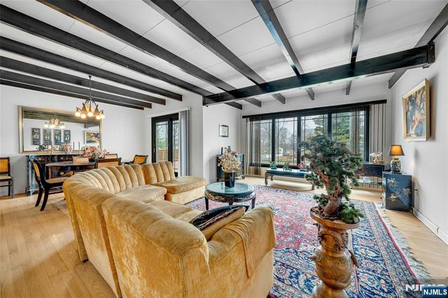 4 Jeffrey Road, Wayne, NJ 07470