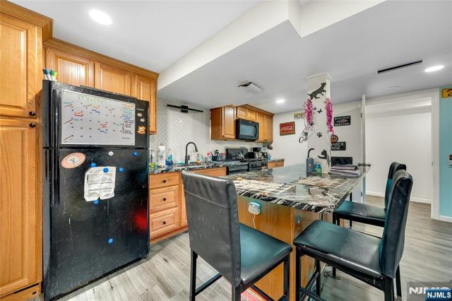 4 Jeffrey Road, Wayne, NJ 07470