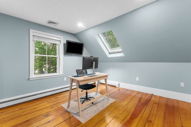 73 Pleasant St 73, Milton, MA 02186
