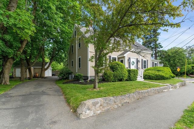 73 Pleasant St 73, Milton, MA 02186