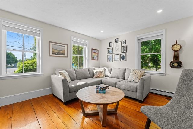 73 Pleasant St 73, Milton, MA 02186